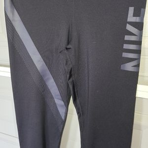 Gently used Nike Pro leggings